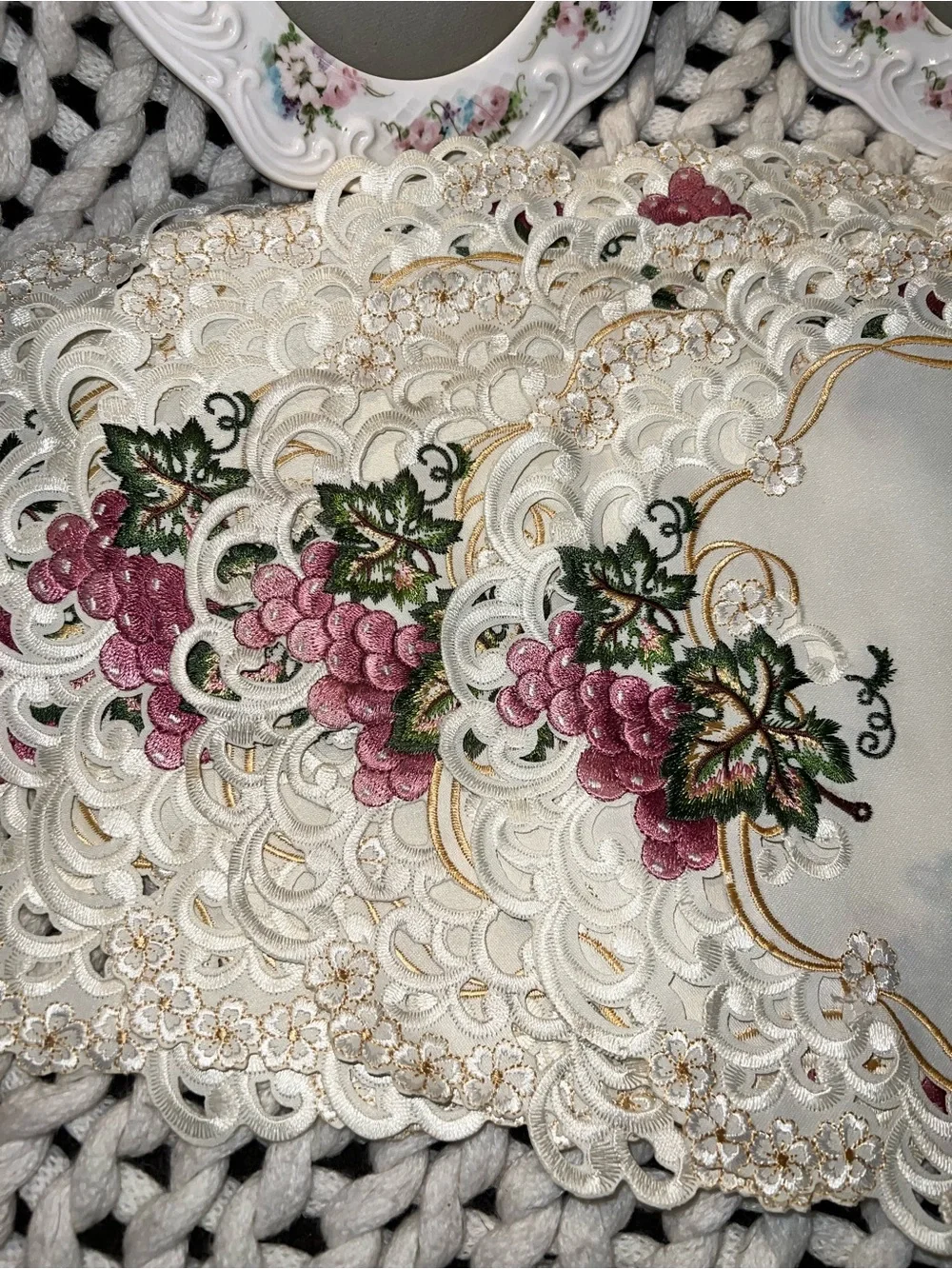 White Decorative Floral Wall frames with Place mats